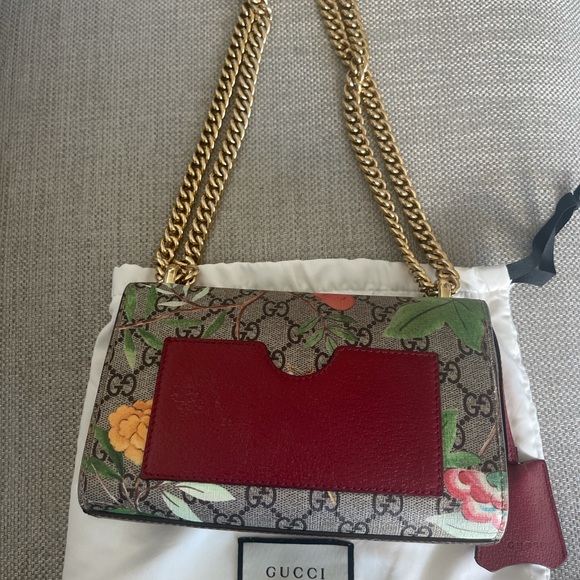 Gucci leather wallet with very little use in its bag, in perfect condition - Picture 3 of 3